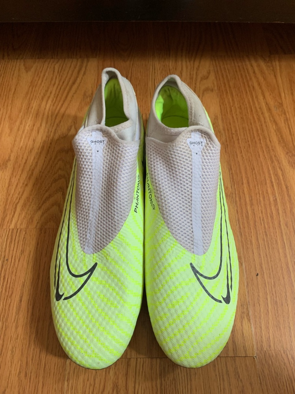 Nike Phantom Vision Elite Laceless Soccer Cleats - Volt/White/Black